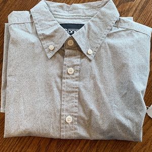NWT. Men’s dress/button down shirt